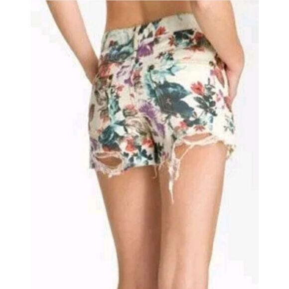 FREE PEOPLE Boho Floral Lightweight Distressed Denim Cut Offs Shorts Size 29 - Picture 1 of 10
